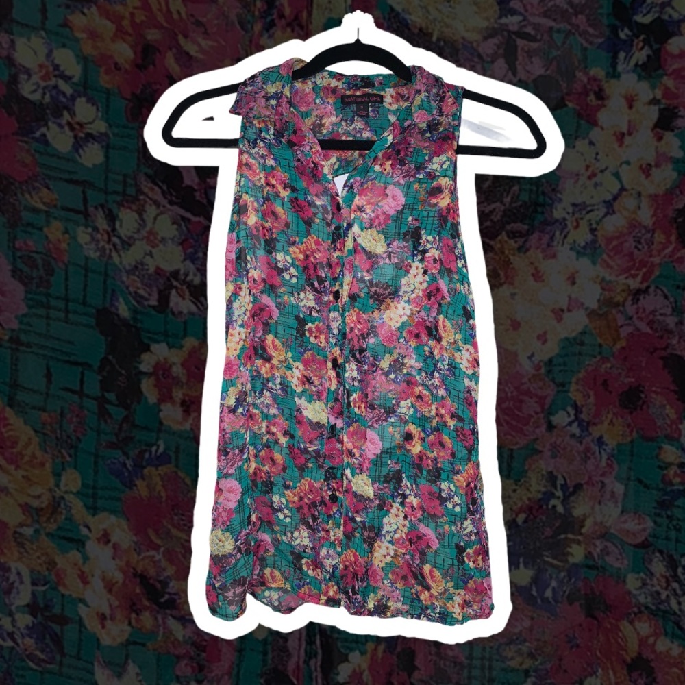 Floral Sleeveless Blouse